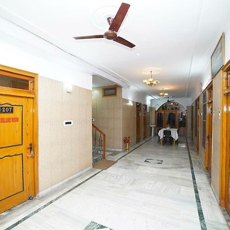 Oyo 39543 Hotel Kk Pantnagar Ngoại thất bức ảnh