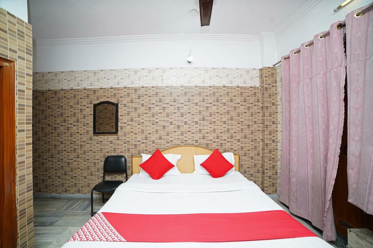 Oyo 39543 Hotel Kk Pantnagar Ngoại thất bức ảnh
