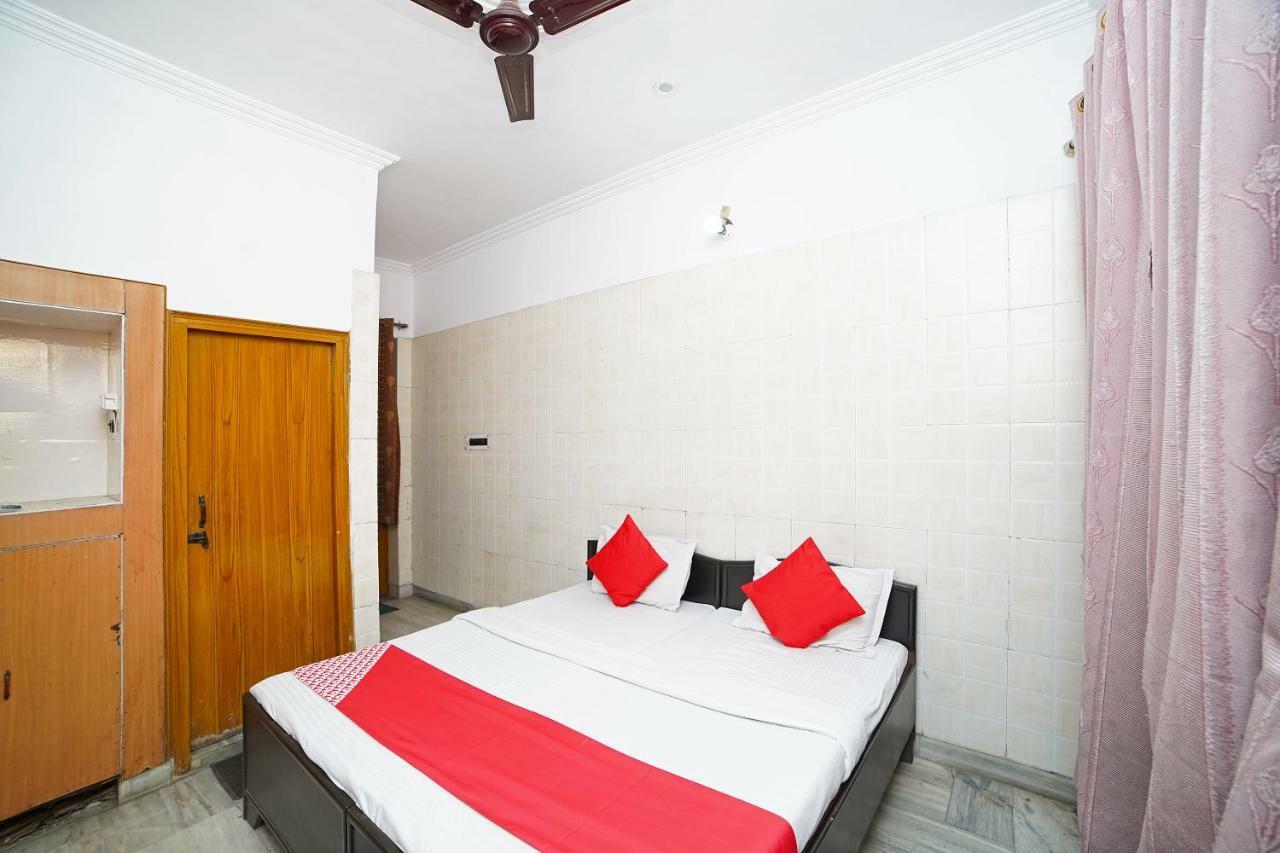 Oyo 39543 Hotel Kk Pantnagar Ngoại thất bức ảnh
