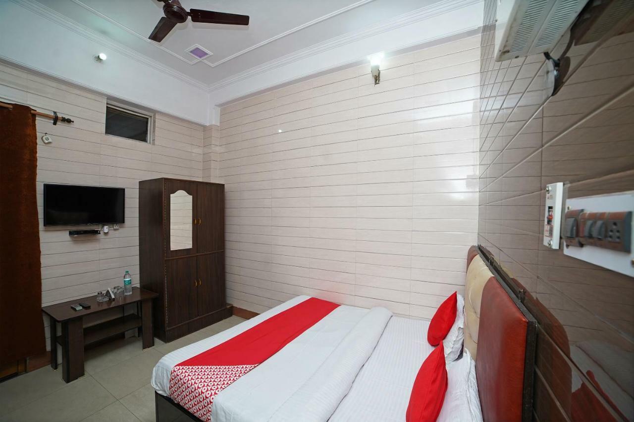 Oyo 39543 Hotel Kk Pantnagar Ngoại thất bức ảnh