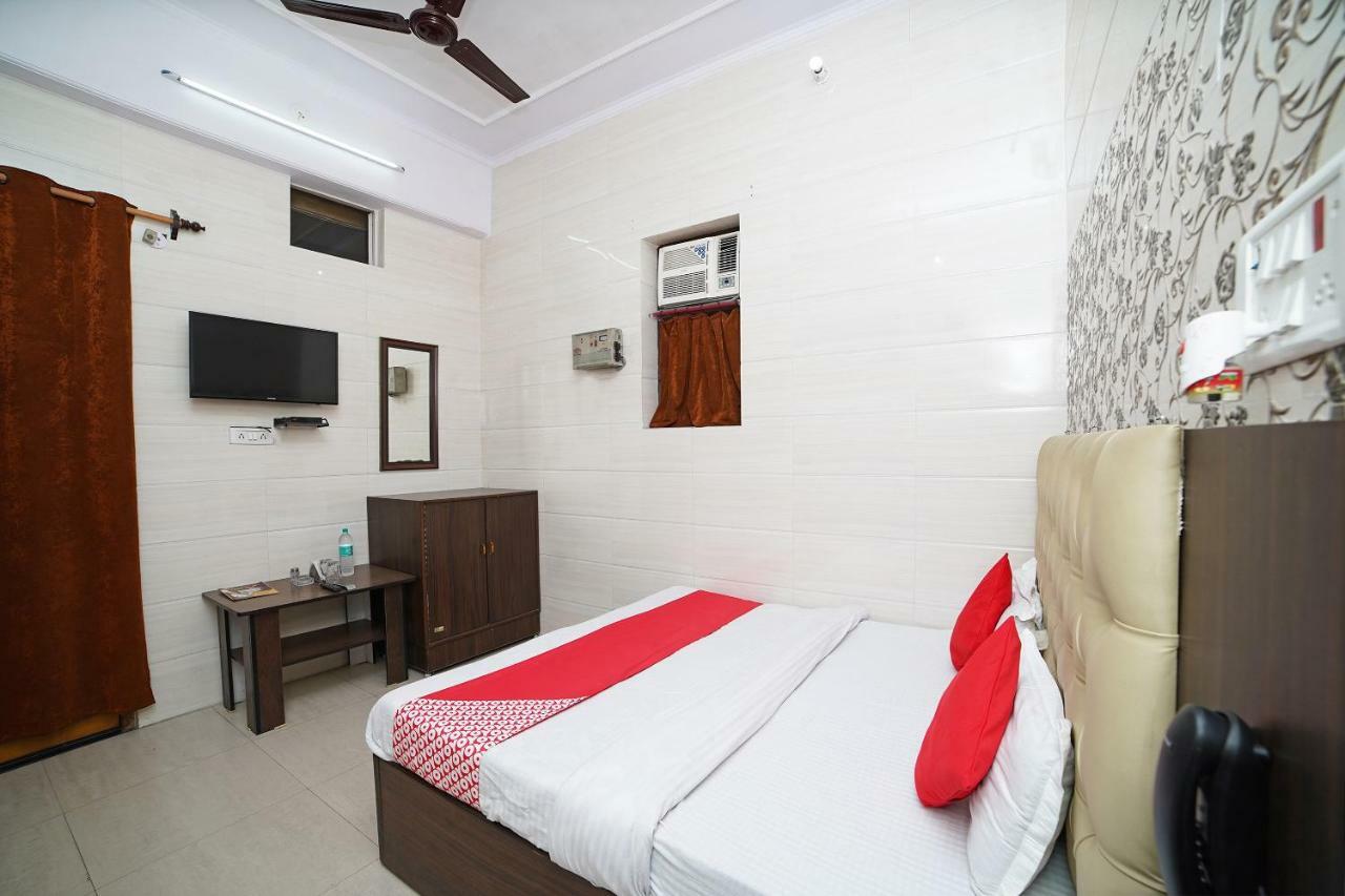 Oyo 39543 Hotel Kk Pantnagar Ngoại thất bức ảnh